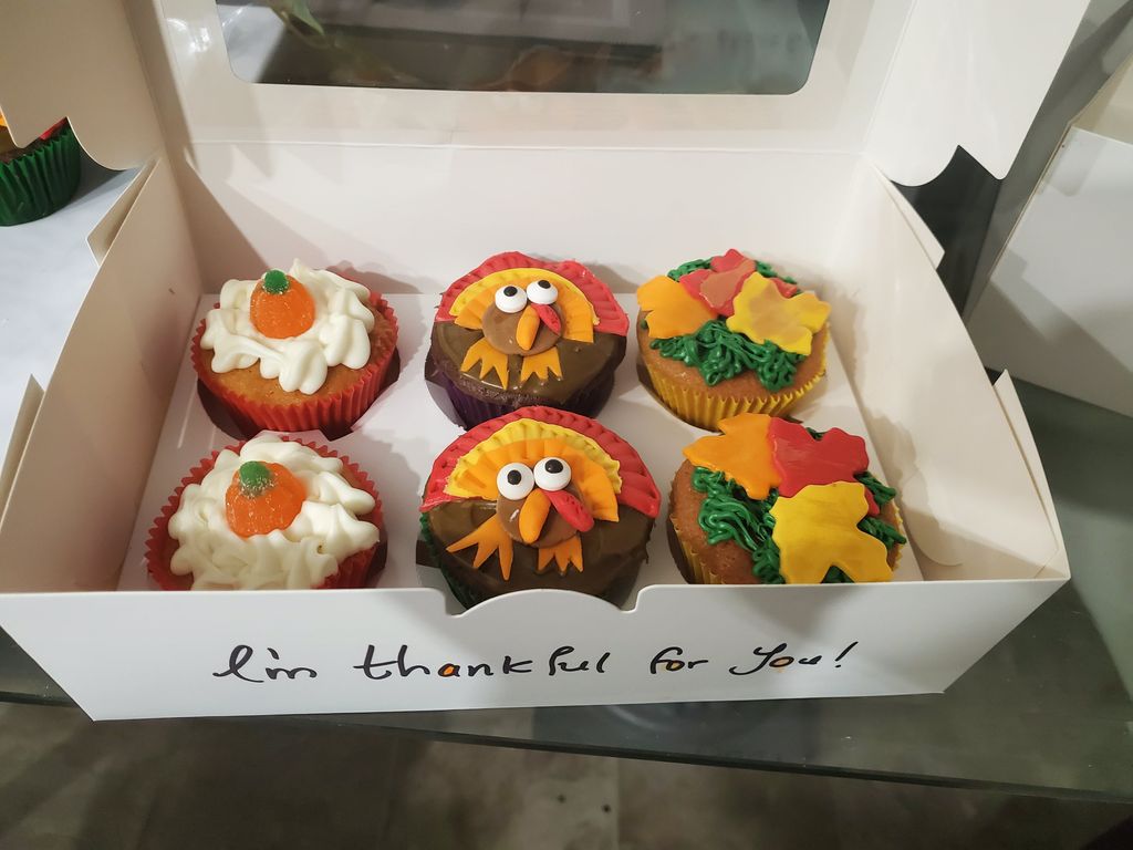 Thanksgiving Cupcake Box
