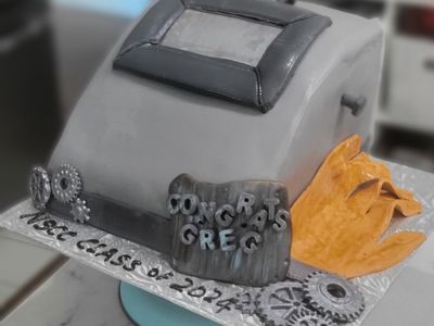 Welding Graduation Cake sub image 1