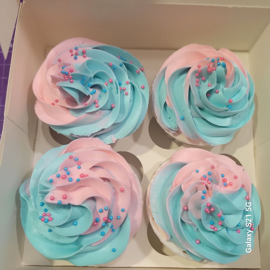 Gender Reveal Cupcakes