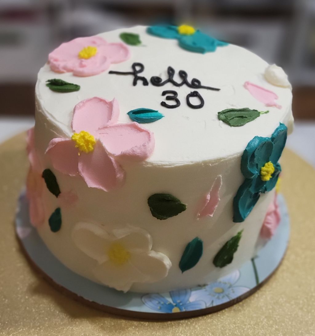 Hellp 30 flower cake