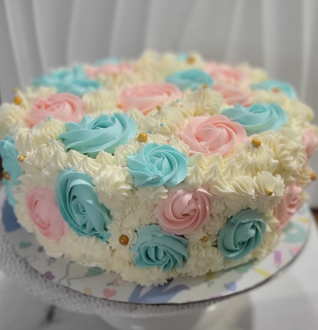 Gender Reveal Rosette Cake