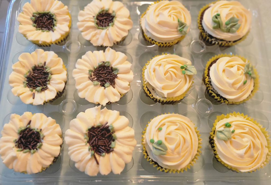 Cupcake Flowers- White