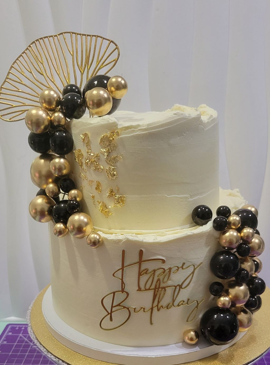 Black & Gold Luxe Birthday Cake