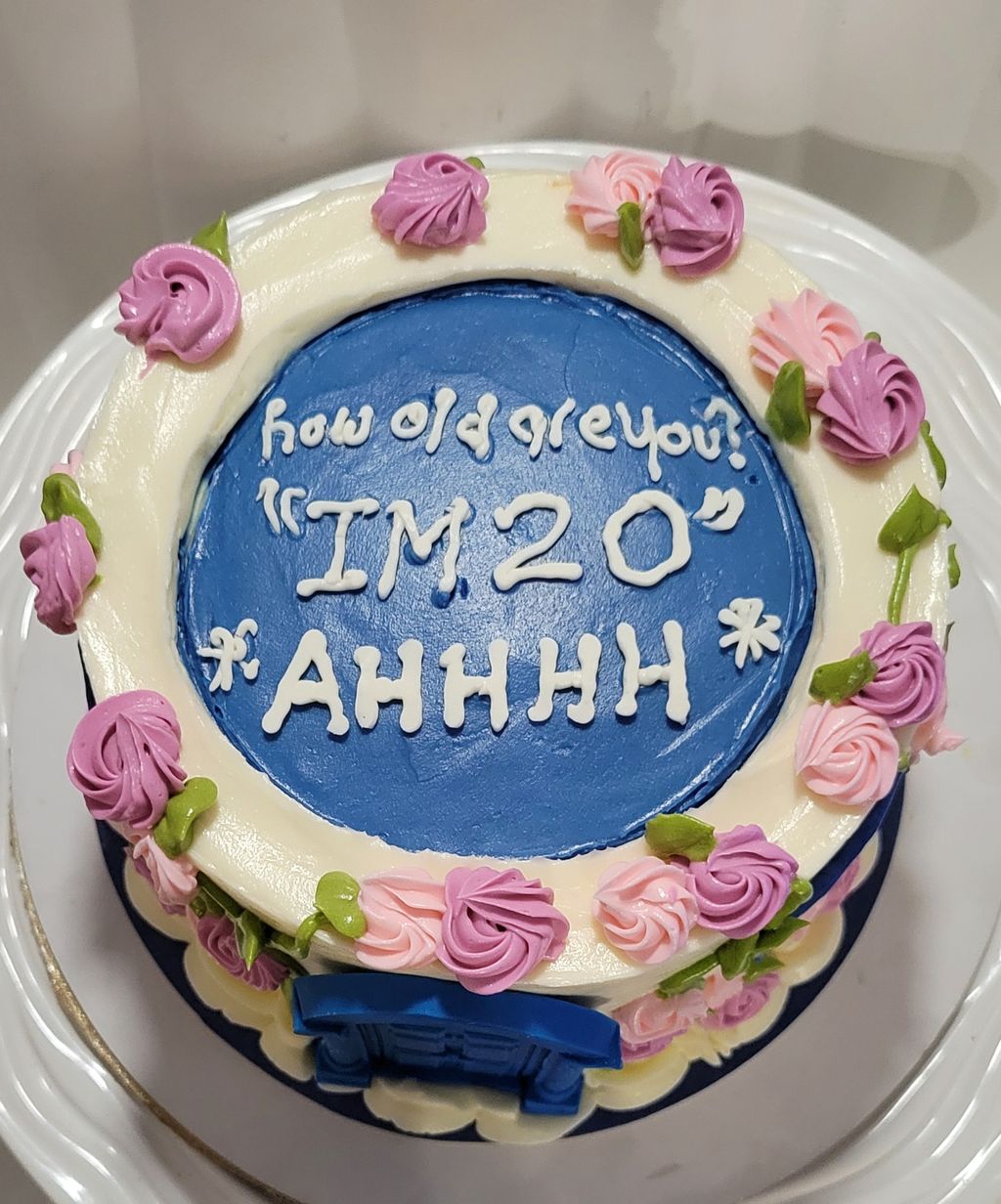 #TwentyAndThriving #CustomCakeMagic #FunnyBirthdayCake”