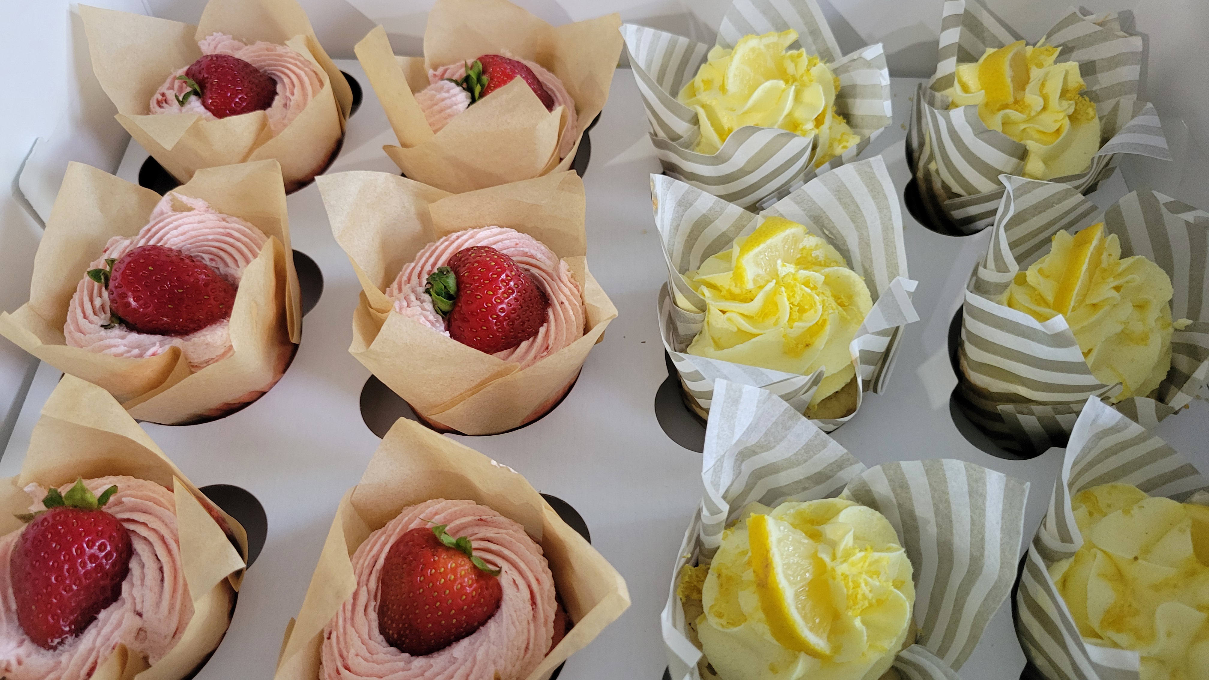 Lemon and Strawberry Cupcakes 