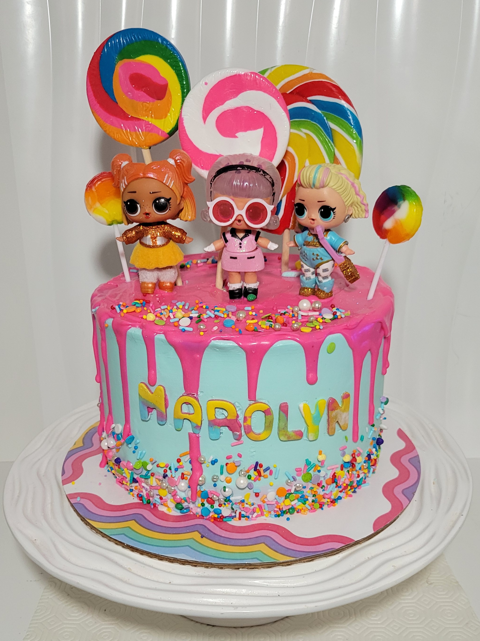L.O.L Dolls cake