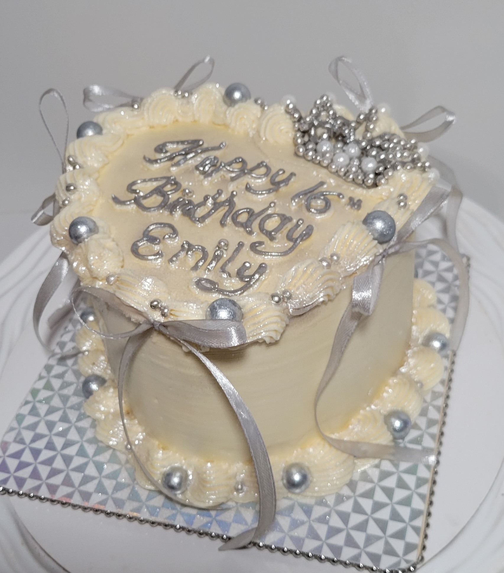 Silver lining - Heart shaped Cake