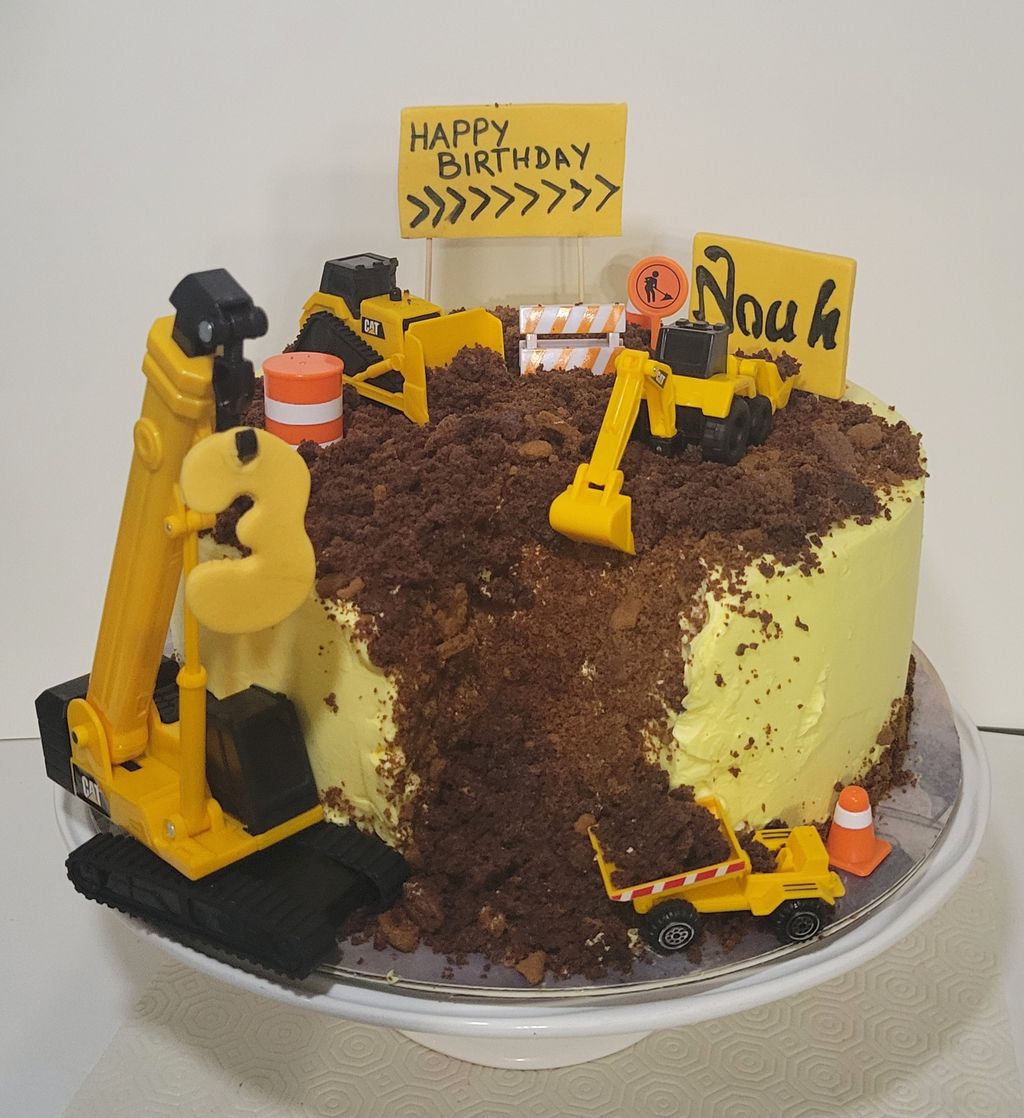 Construction Site Birthday Cake