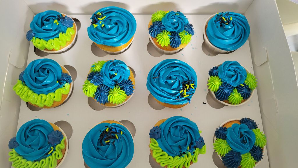 Blue & Lime Swirl Celebration Cupcakes