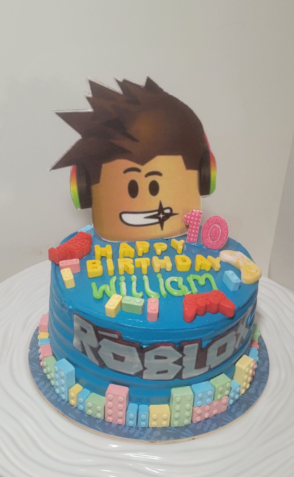 Ultimate Roblox Gamer Cake