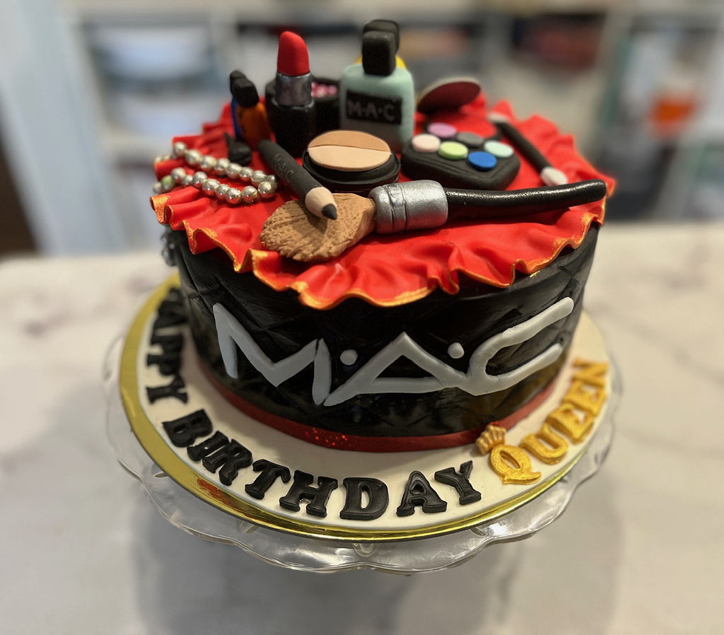 MAC Makeup Set Cake