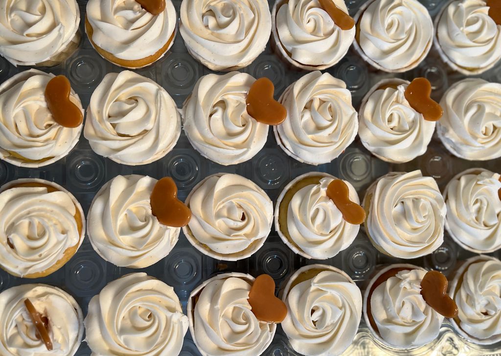 Cameral Flower Wedding Cupcakes