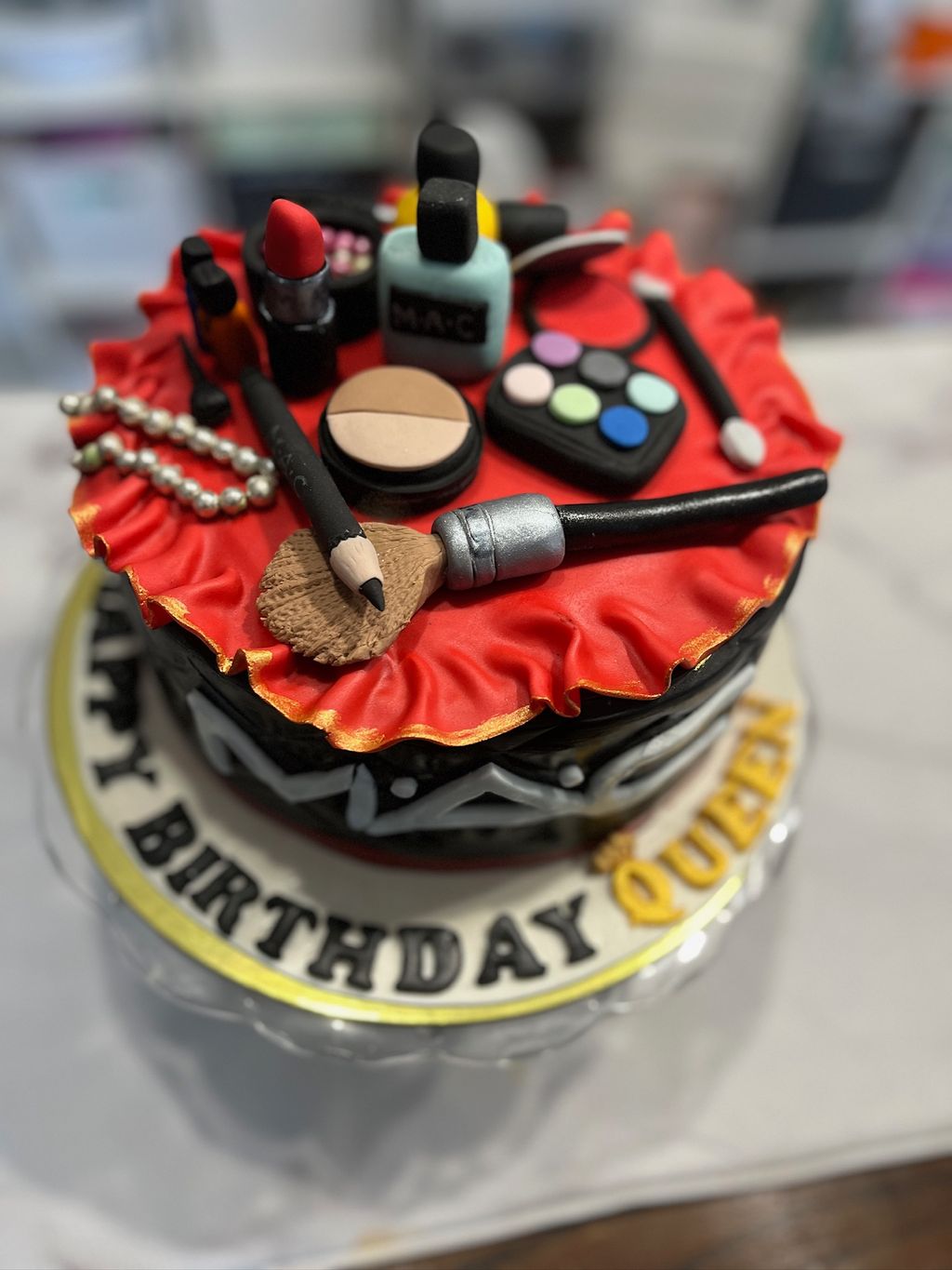 MAC Makeup Set Cake